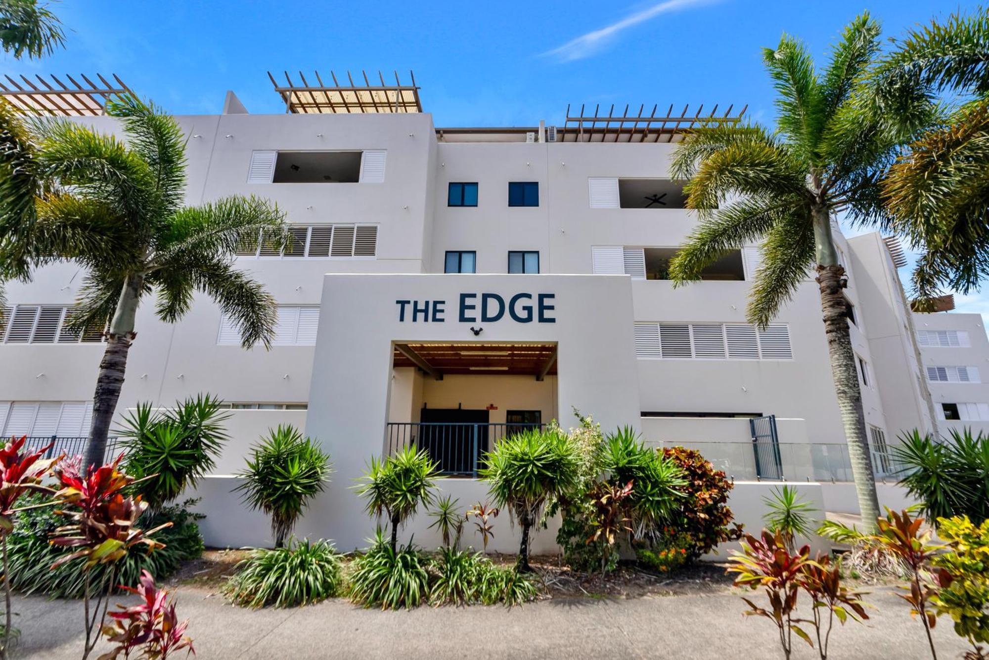 Drift At The Edge Apartment Cairns Exterior photo